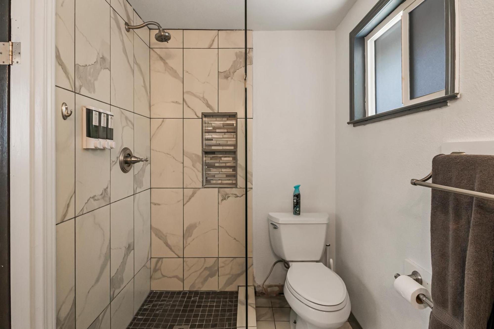 Guest House, Accessible To Downtown, & Fast Wifi! Chico Exteriér fotografie